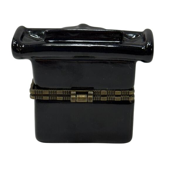 Limoges-Style Porcelain Hinged Trinket Box. - Picture 3 of 6